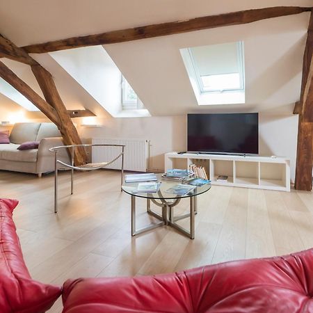 Suite Mana Ohana - Luxe Et Authenticite A 2 Pas De La Place Ducale Avec Parking Prive Charleville-Mézières Kültér fotó