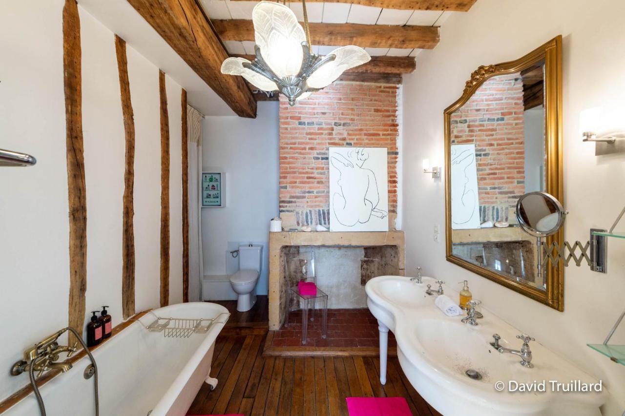 Suite Mana Ohana - Luxe Et Authenticite A 2 Pas De La Place Ducale Avec Parking Prive Charleville-Mézières Kültér fotó