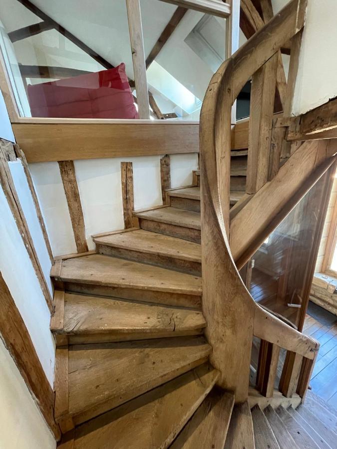 Suite Mana Ohana - Luxe Et Authenticite A 2 Pas De La Place Ducale Avec Parking Prive Charleville-Mézières Kültér fotó