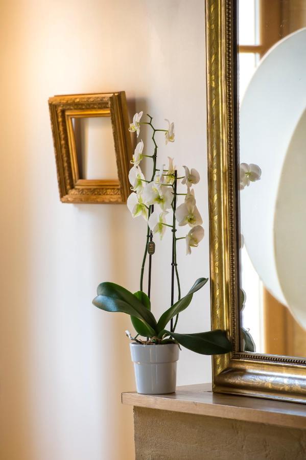 Suite Mana Ohana - Luxe Et Authenticite A 2 Pas De La Place Ducale Avec Parking Prive Charleville-Mézières Kültér fotó