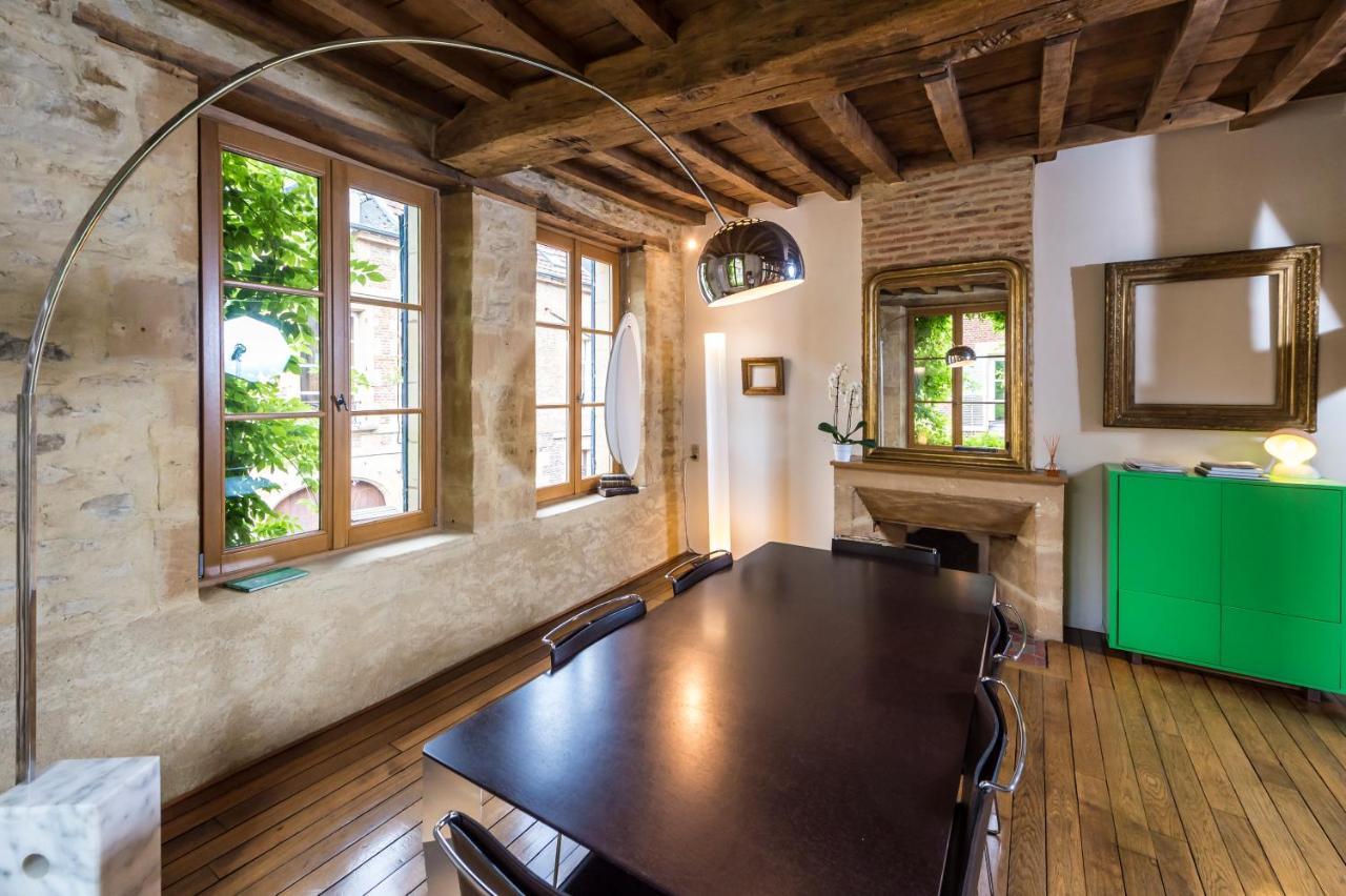 Suite Mana Ohana - Luxe Et Authenticite A 2 Pas De La Place Ducale Avec Parking Prive Charleville-Mézières Kültér fotó