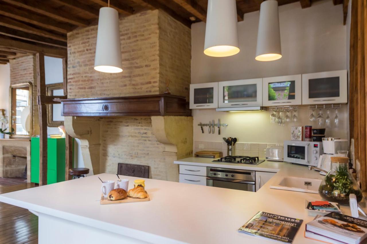 Suite Mana Ohana - Luxe Et Authenticite A 2 Pas De La Place Ducale Avec Parking Prive Charleville-Mézières Kültér fotó
