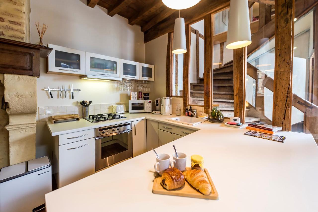 Suite Mana Ohana - Luxe Et Authenticite A 2 Pas De La Place Ducale Avec Parking Prive Charleville-Mézières Kültér fotó