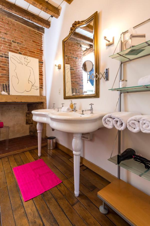 Suite Mana Ohana - Luxe Et Authenticite A 2 Pas De La Place Ducale Avec Parking Prive Charleville-Mézières Kültér fotó