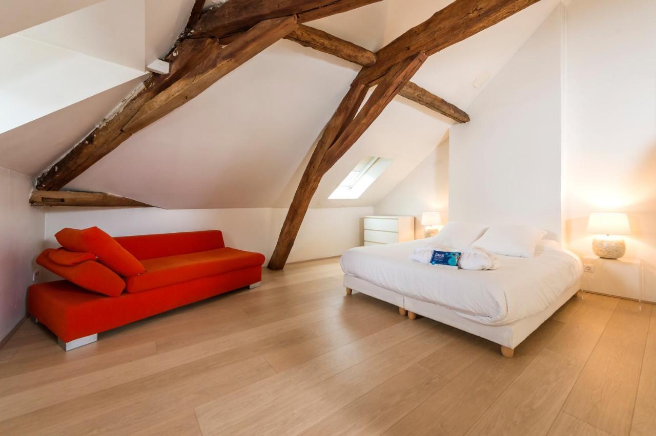Suite Mana Ohana - Luxe Et Authenticite A 2 Pas De La Place Ducale Avec Parking Prive Charleville-Mézières Kültér fotó