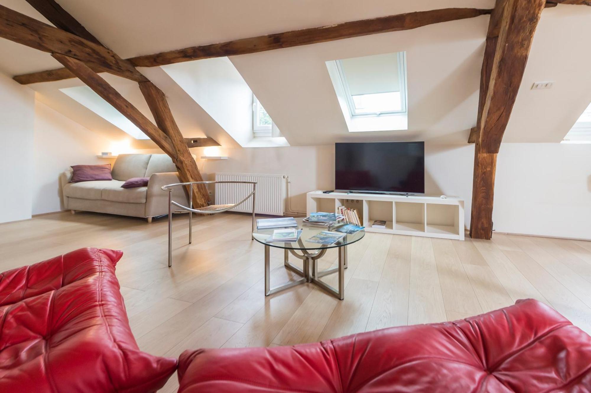 Suite Mana Ohana - Luxe Et Authenticite A 2 Pas De La Place Ducale Avec Parking Prive Charleville-Mézières Kültér fotó